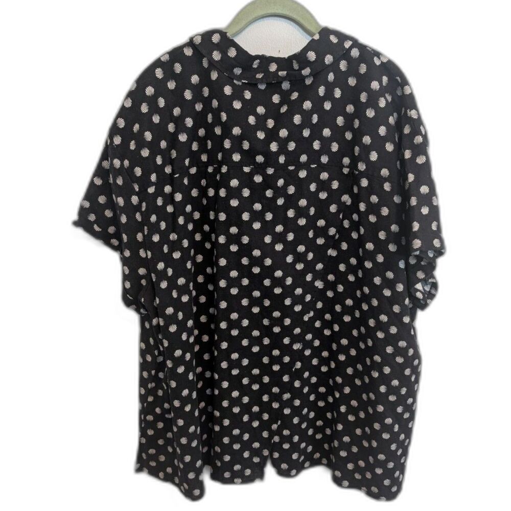 Woman’s Black and White Shirt -Ava & Viv- Size Various - Picture 2 of 8